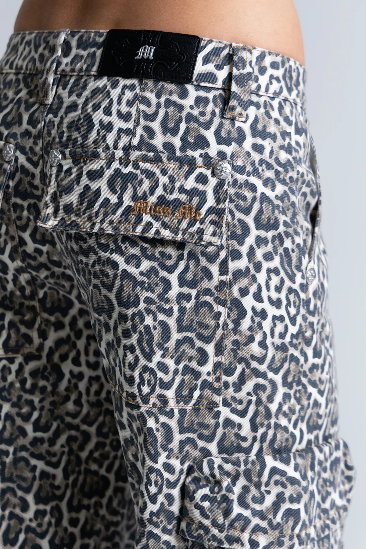 Cambria Leopard Cargo - Image 8