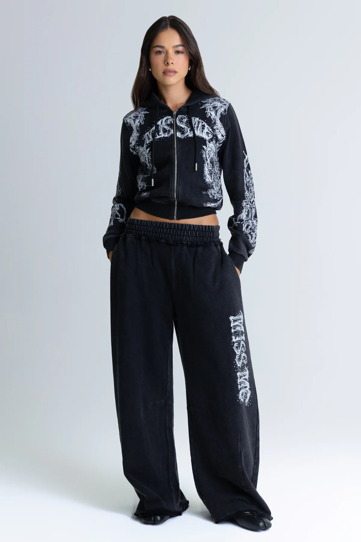 First Class Sweatpants - Image 3