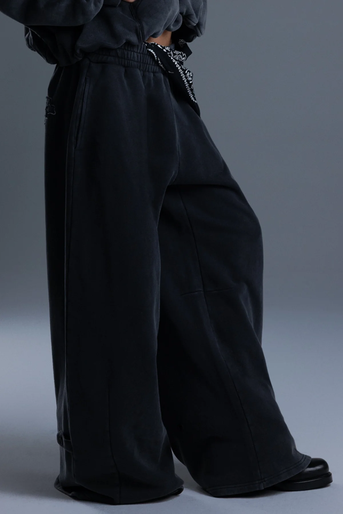 Lorena Wide Sweatpants - Image 4